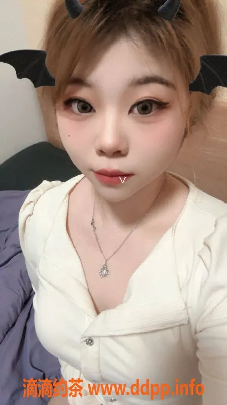 深圳楼凤-龙岗坂田宝宝，800元69舌吻深喉服务