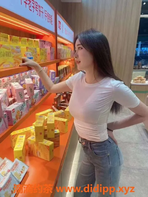 东莞楼凤-寮步可乐，身材火辣，服务超赞！