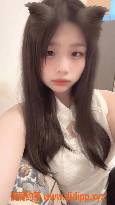 东莞楼凤-常平xixi，165cm 42kg，32B超乖巧服务