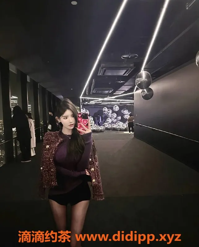 深圳楼凤-福田太后baby新号，1800元口爆、制服服务等你来体验！