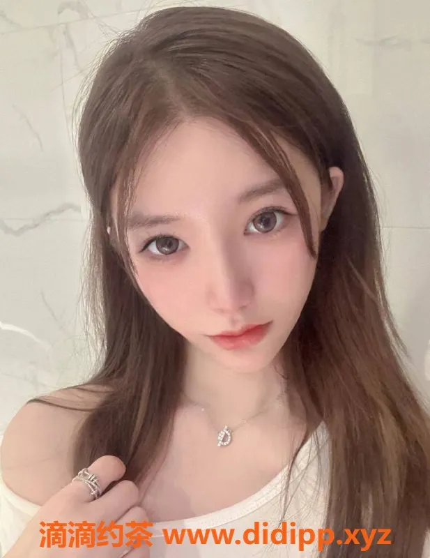 深圳楼凤-罗湖琪琪·邻家小妹 1100元起 舌吻口爆服务