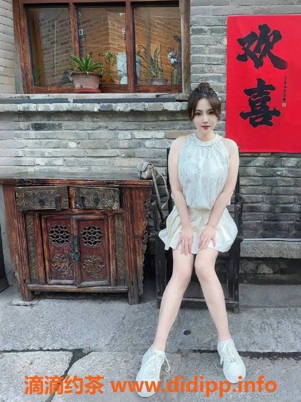 北京楼凤-朝阳区小白妖，1200起步，嫩白水多