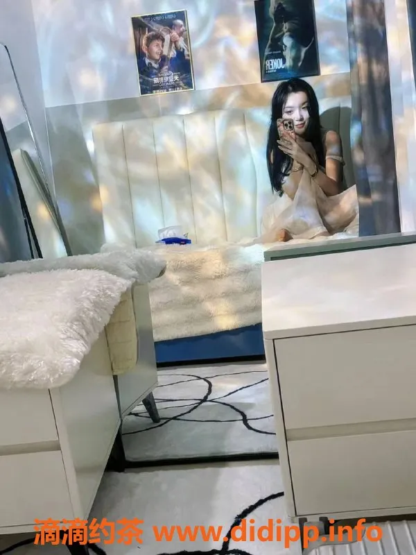 杭州楼凤资源信息,夏芯，23岁清纯甜美女仆，口活绝佳