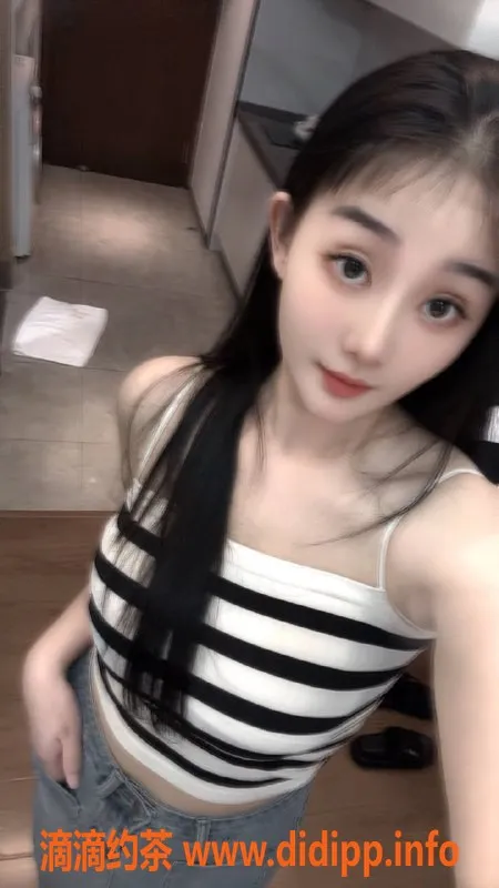 深圳楼凤-福田大胸妹，818元波推口爆服务等你来体验！