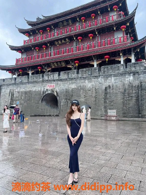 深圳楼凤-南山车模李恩，1298元起，服务丰富