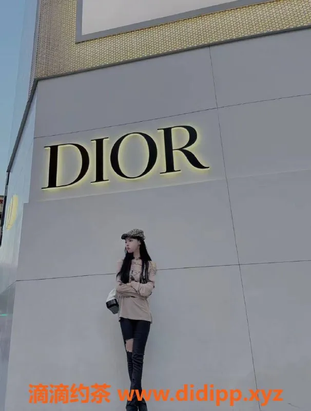 杭州外围-滨江区小米，极品美少女，69互舔，1200元起