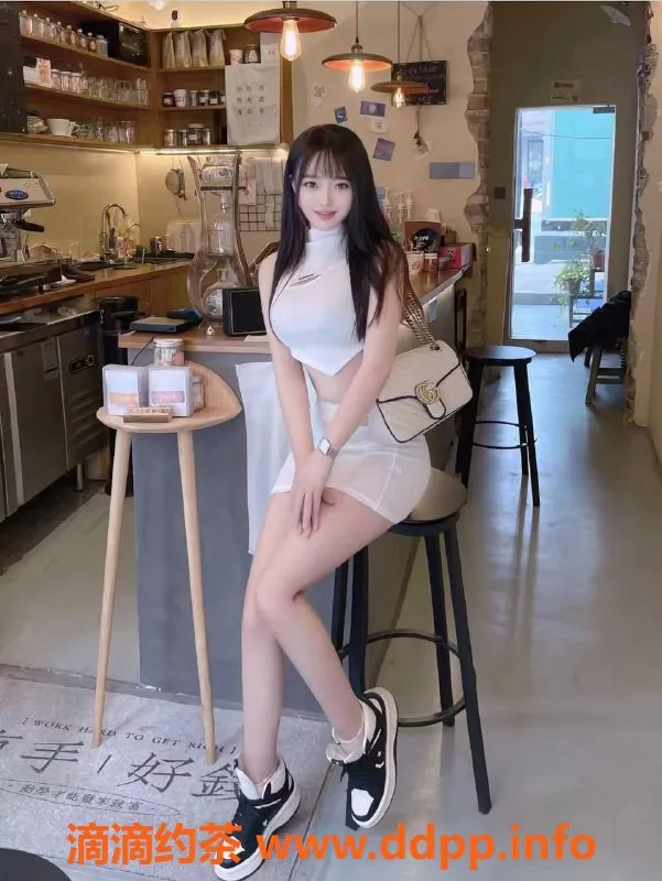 深圳楼凤-龙岗果冻，700元起服务，口爆特别体验