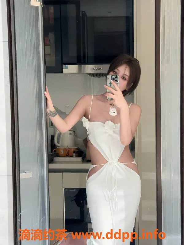 深圳楼凤-福田瑾一，1100元舌吻与共浴服务