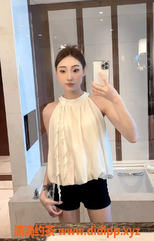 深圳楼凤-宝安瑶瑶，900元鸳鸯浴和按摩服务