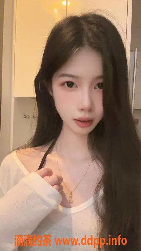 深圳楼凤-南山美雪，900元深喉与鸳鸯浴等你体验