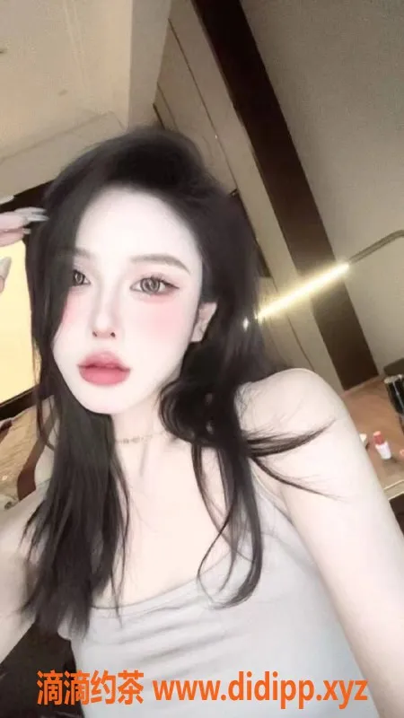 杭州外围-上海依依 168cm 大长腿 69互舔服务超赞