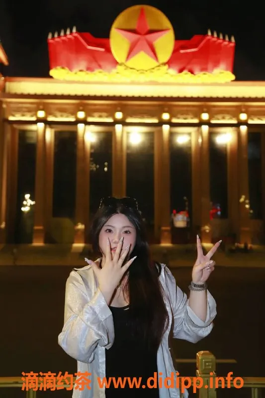 广州楼凤-天河姿姿，私聊价450，880超值体验