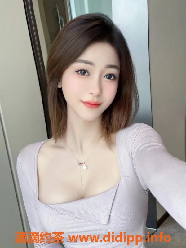 杭州楼凤-上城苏瑾，23岁C罩杯，身高1.67，温柔贴心