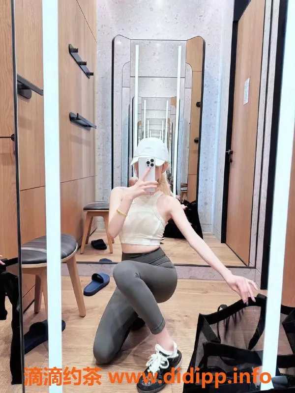 杭州楼凤-上城区小可爱，166cm，80斤，情趣服务超给力