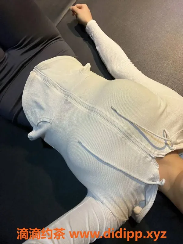 广州楼凤-广州天河Lisa，价格800起，超赞服务！