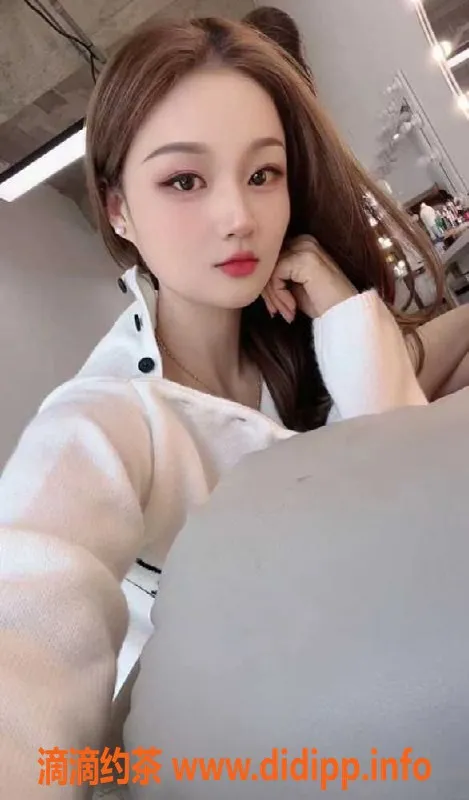 深圳楼凤-龙华新人大波妹沫沫，23岁168cm，500元体验服务