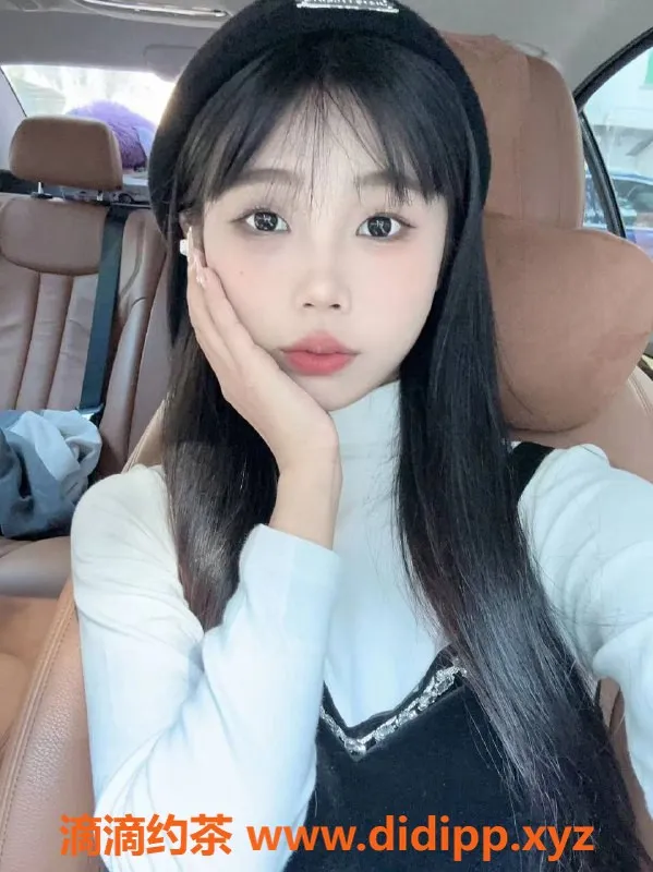 杭州楼凤-雅茹19岁165cm，45KG高挑妹，服务多样！