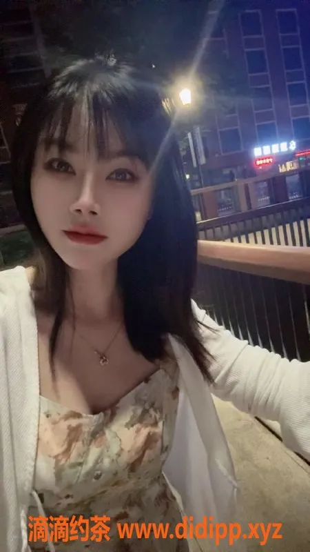 广州楼凤-天河兔兔，高颜值，课费600，超值体验