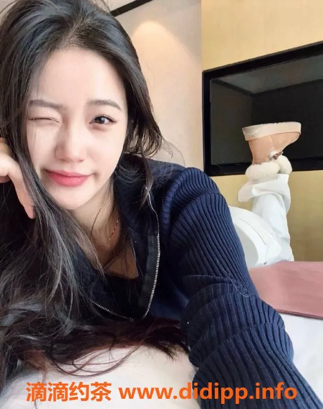 广州楼凤-天河七七，课程700元，1300元私人服务