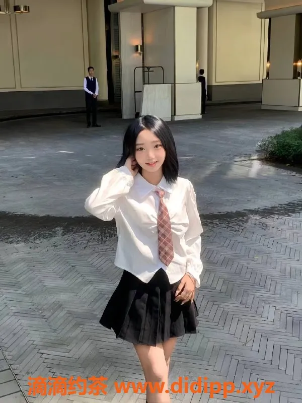 深圳楼凤资源信息,罗湖玖儿，900元尽享多重服务