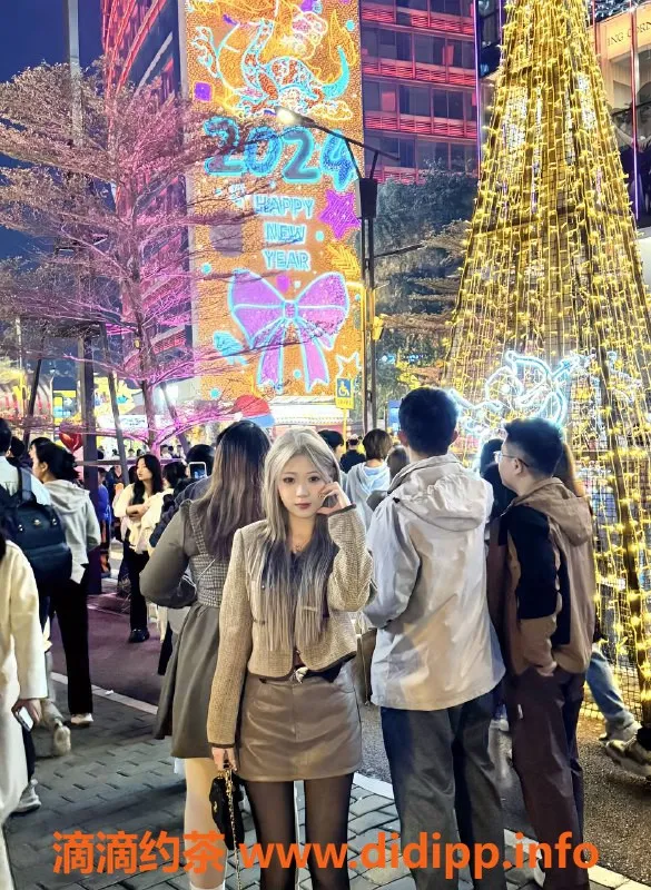 深圳楼凤-福田小北，舌吻共浴，超值体验！