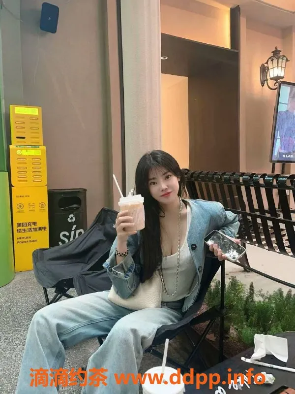 杭州楼凤-拱墅区乐儿：身材S型，800元服务体验