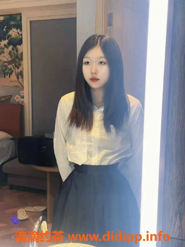 杭州楼凤资源信息,小鱼儿推荐180高颜值妹子琳琳，真实可爱