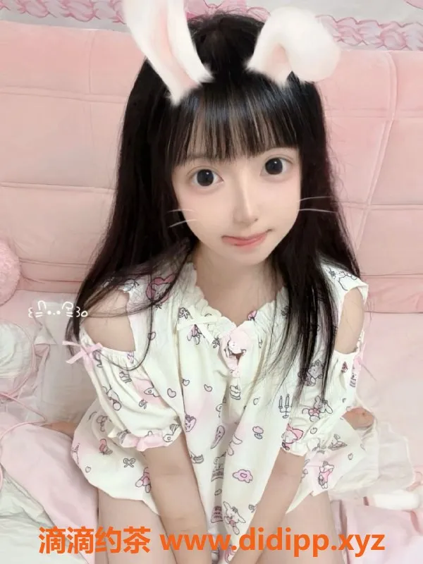 深圳楼凤-福田圆圆，1800元六九亲亲服务！