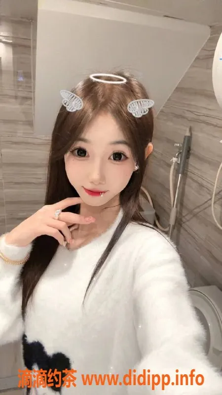 杭州楼凤-上城区小宝，18岁，168cm，45kg，C杯，1500起