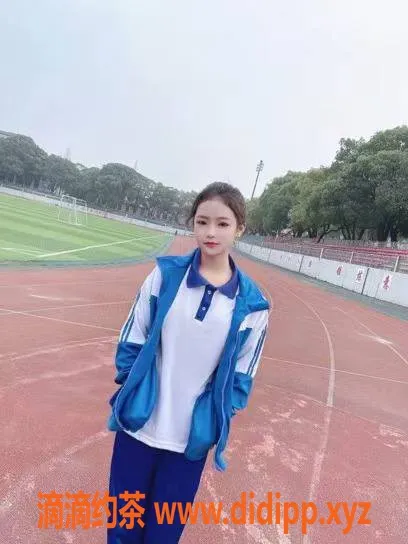 深圳楼凤资源信息,龙岗丝丝，售价900元，服务多样