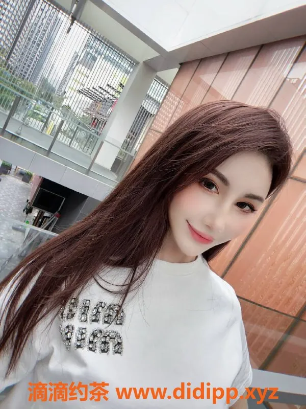 深圳楼凤资源信息,南山蜜儿老师，36C妖精，1100元起服务！