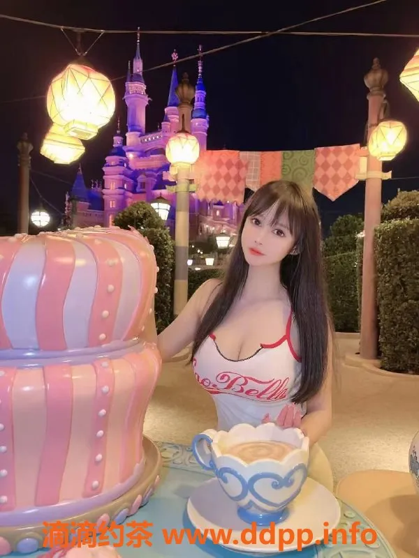 杭州楼凤-滨江区小黄，168cm大胸，1200起陪浴服务