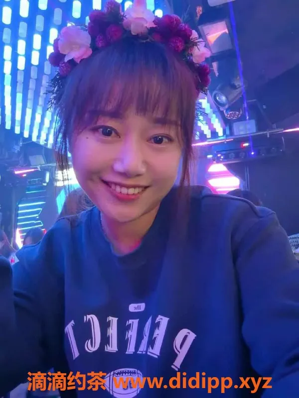 深圳楼凤-宝安冰冰，700元优惠鸳鸯浴服务体验