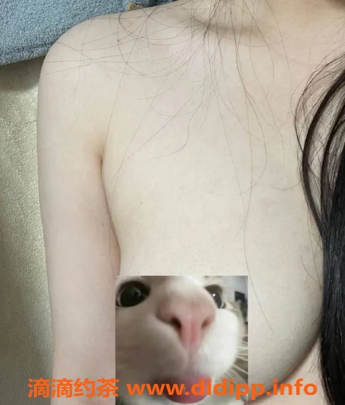 杭州楼凤资源信息,滨江不吃香菜，21岁高颜值小姐姐，1500元顶级服务