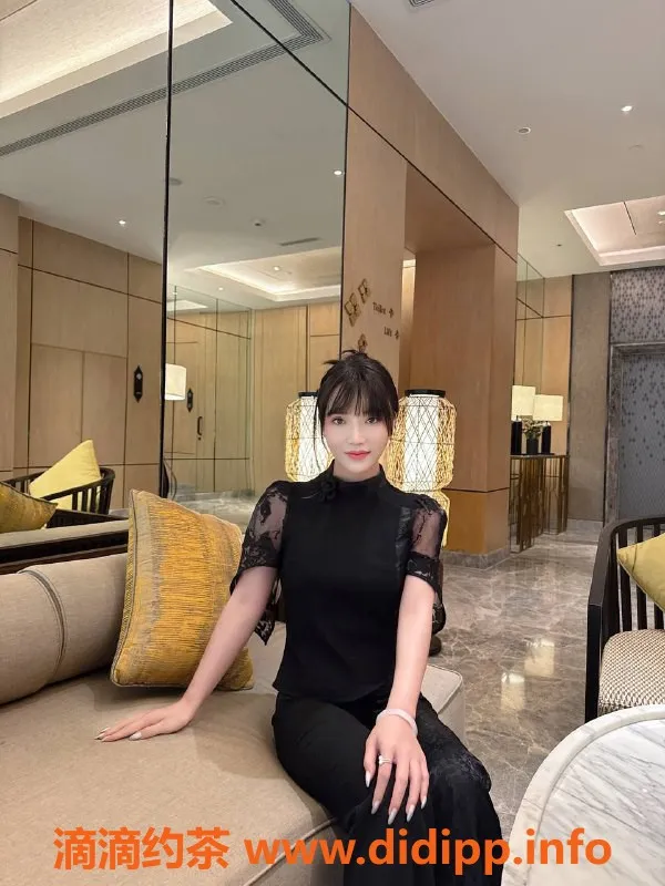 深圳楼凤-龙华健身小姐姐日儿，1000起，高享受服务