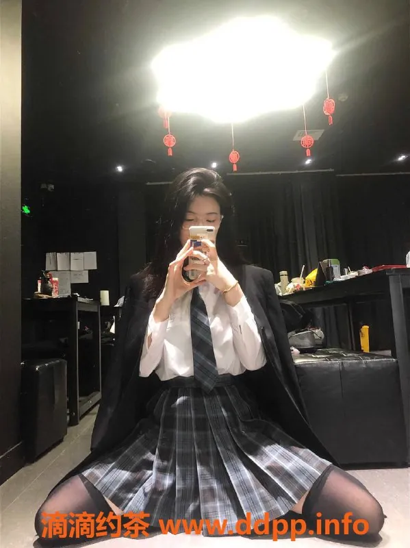 杭州楼凤资源信息,西湖区超嫩幼师小小，23岁1300元白金服务