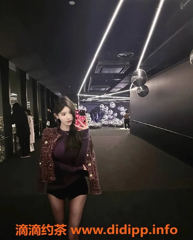 深圳楼凤资源信息,福田太后baby，165cm 48kg 36D，1800P起