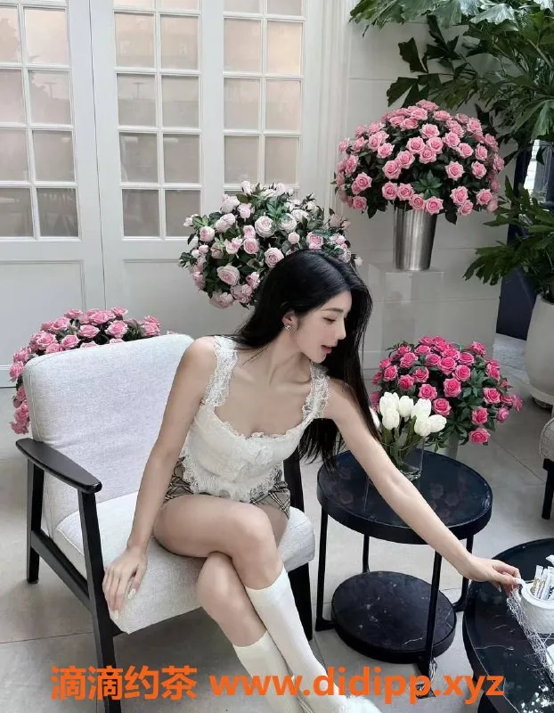 杭州上门服务-欣宝 上城区173cm 46kg 2000元直播体验