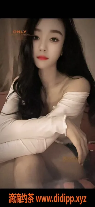 深圳楼凤-宝安爱兔，700元舌吻、69等多项服务