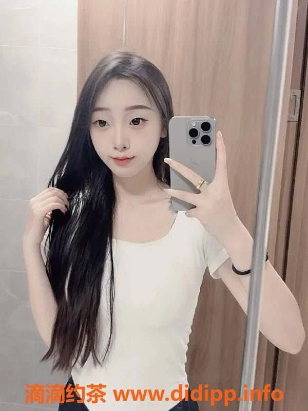 东莞楼凤-大朗九九，700一小时，服务超赞！