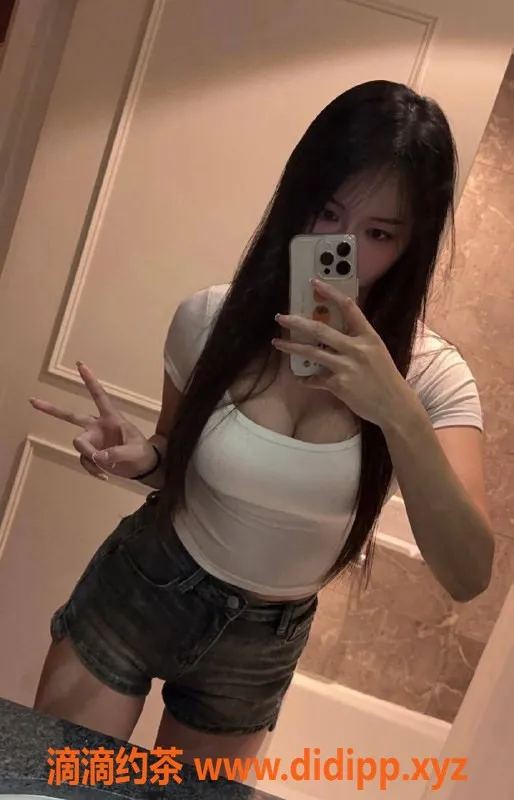 福州楼凤-福州台江区小白，36D天然小姐，7张亲密照可看