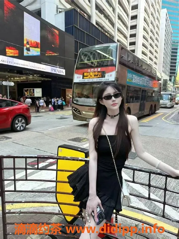 深圳楼凤-南山乔南汐，1600元深喉口爆服务