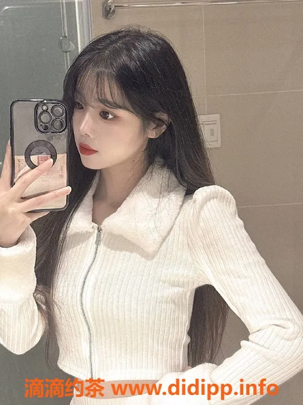 长沙楼凤资源信息,雨花区嫩妹玲玲，服务仅需600p，体验三件套魅力