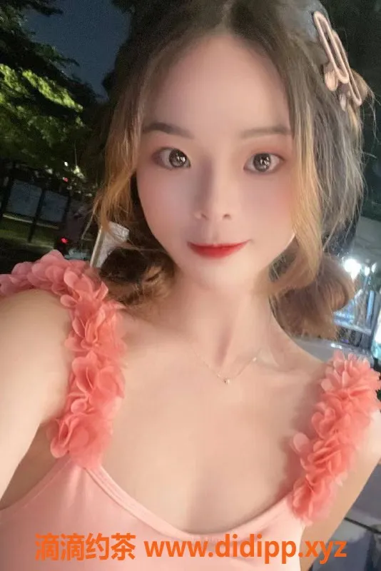 杭州楼凤-上城19岁诗诗，163高，95重，包夜4800