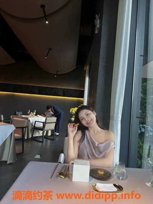 深圳楼凤-深圳公明甜美小小，168cm，45kg，500元一次