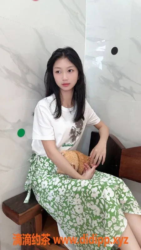 深圳楼凤资源信息,宝安小曦，900元舌吻与鸳鸯浴服务