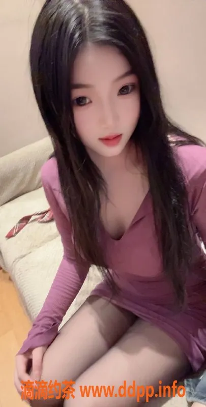 杭州上门服务-上城区嫩妹童童，18岁D罩杯清纯软妹，上门服务