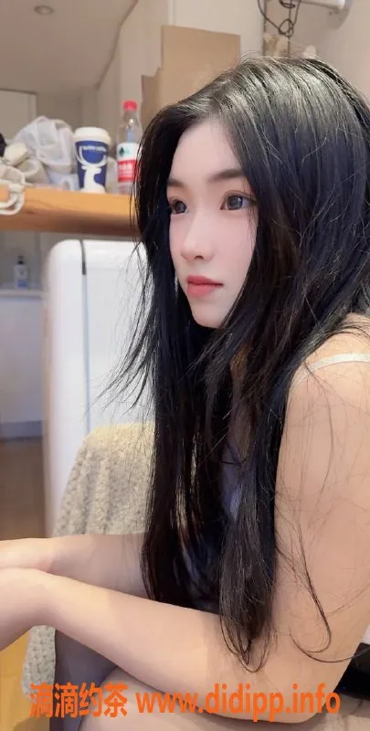 杭州上门服务-上城区嫩妹童童，18岁D罩杯清纯软妹，上门服务