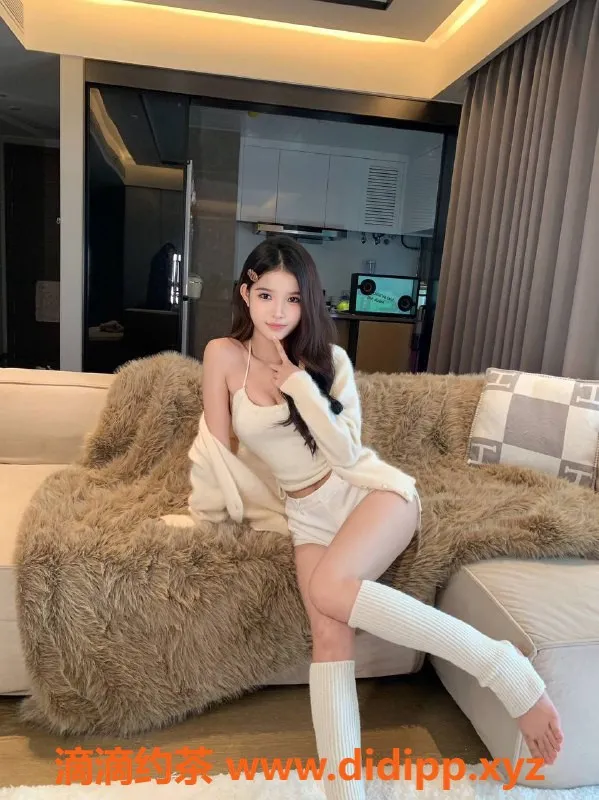 深圳楼凤-深圳福田菜菜，168cm嫩妹，千元档等你来体验