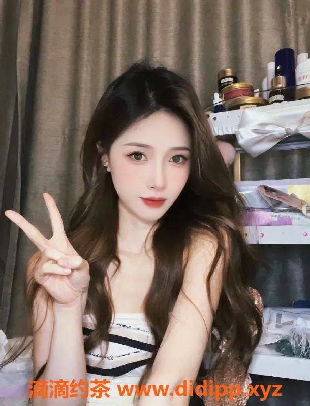 深圳楼凤-南山草莓，1200元口爆服务，69陪浴体验